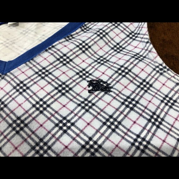 Authentic Burberry T-Shirt - Picture 3 of 14